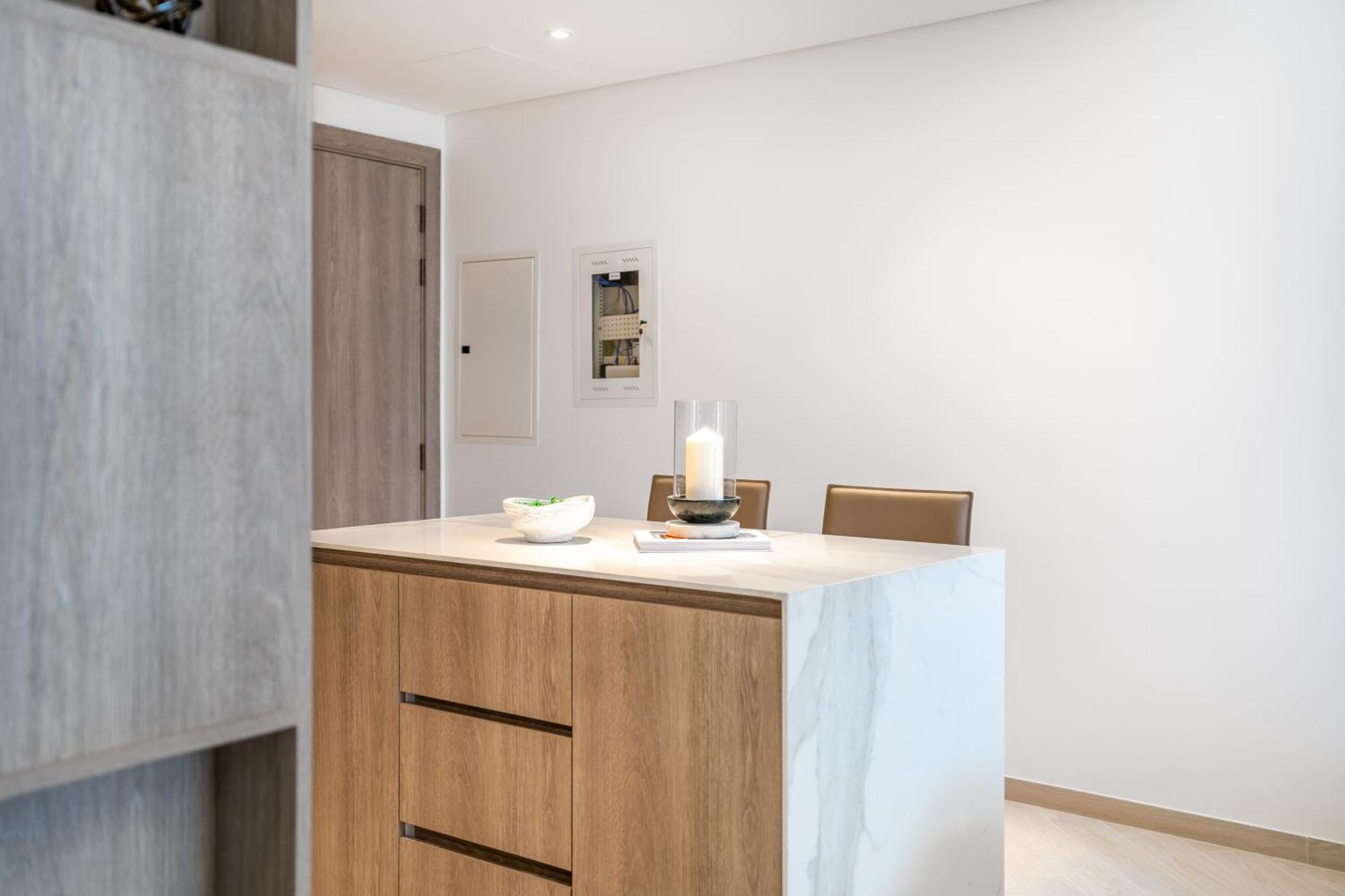 Apartment Stylish 1br Retreat In Jvc Modern & Cozy *