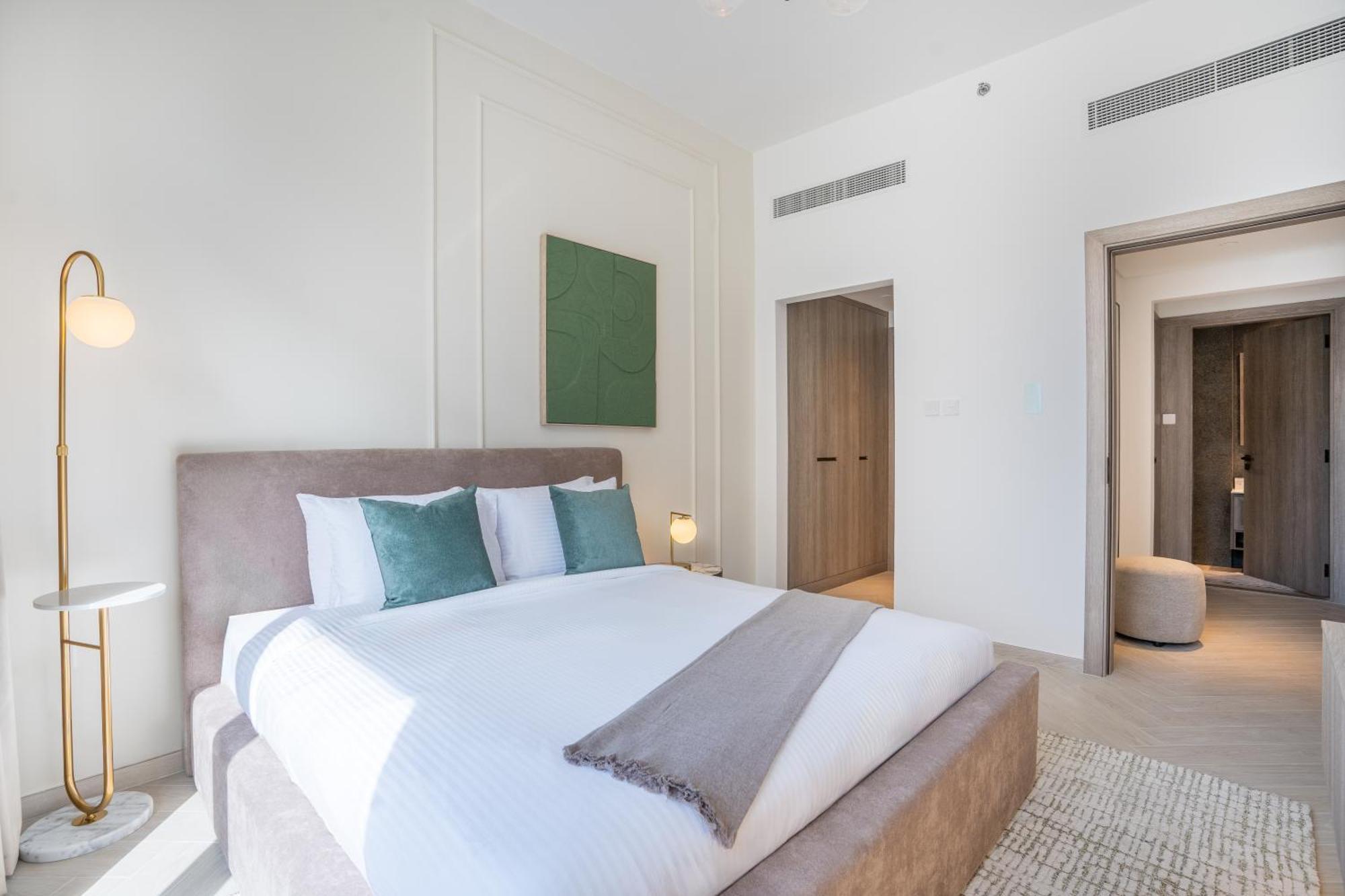 Stylish 1br Retreat In Jvc Modern & Cozy * Dubai