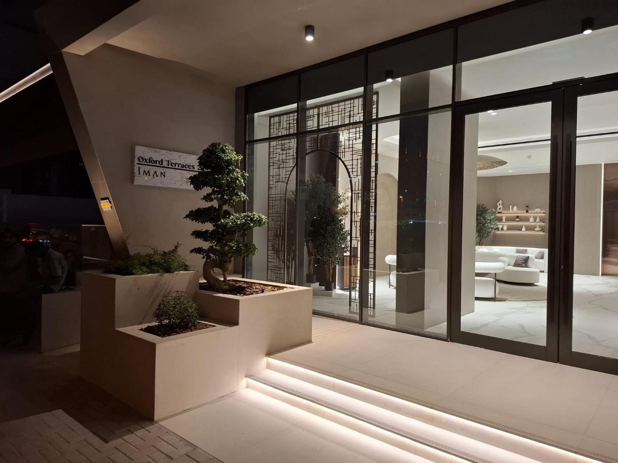 Stylish 1br Retreat In Jvc Modern & Cozy Apartment *