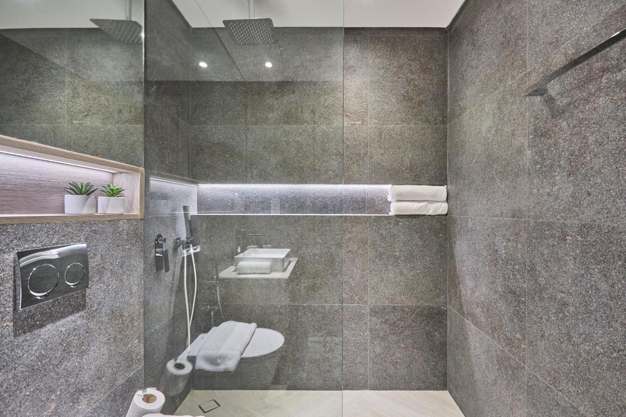 Stylish 1br Retreat In Jvc Modern & Cozy Dubai